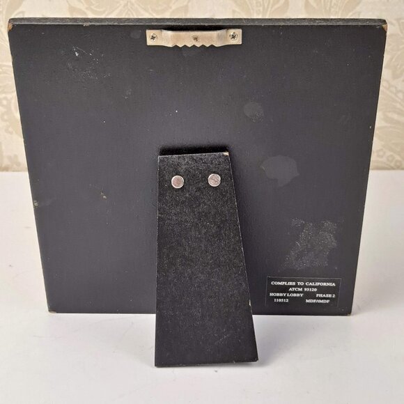 "Money Can't Buy Happiness That's What Shopping Is For" Funny Sign Wall Hanging - Picture 3 of 4